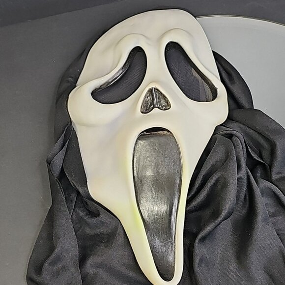 Scream Mask Vintage Easter Unlimited Fun World S9206 Glow In Dark Ghost Face - Picture 11 of 14